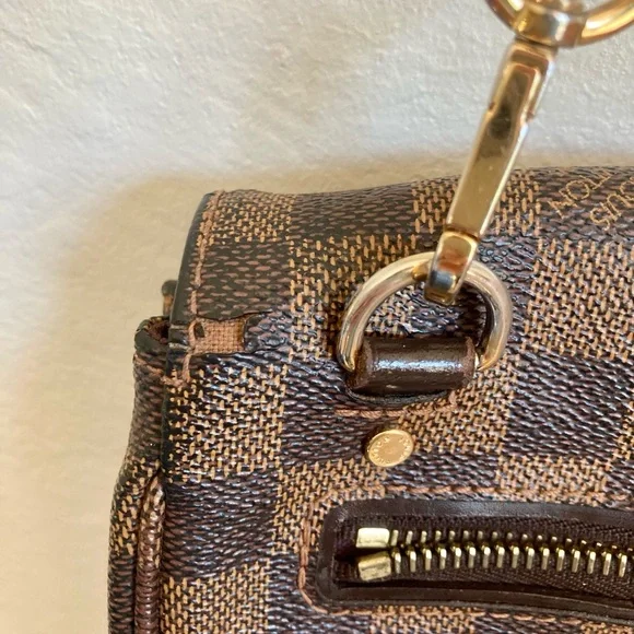 Authentic LOUIS VUITTON Damier Ebene Hoxton GM Shoulder Bag Brown (Made in USA) - Picture 6 of 16